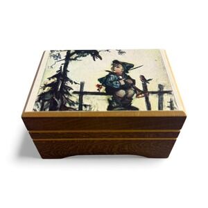 Swiss Music Box‎ Little Green Apples Musical Keepsake Vintage Wooden Collectible